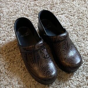 Dansko Women's Brown Embossed Slip-On Loafers